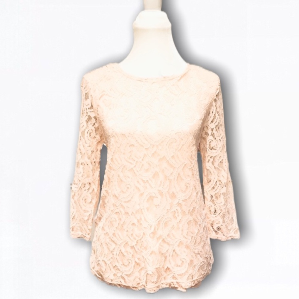 NWT Forever21 Light Pink 3/4 Sleeve Lace Top